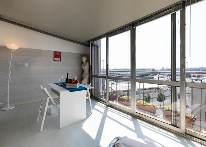 La Veranda - Bright Top Floor Apartment With Views Of The Madonnina