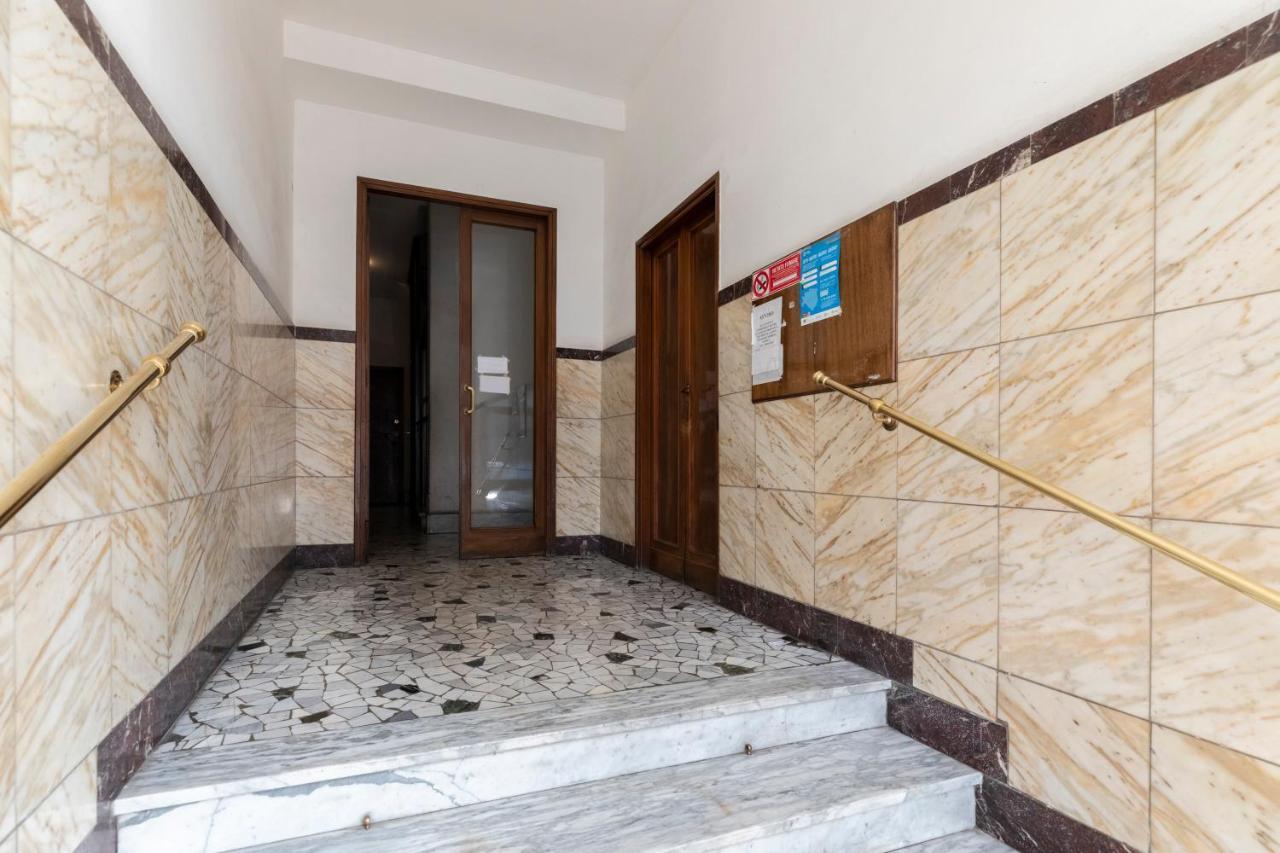 La Veranda - Bright Floor With Views Of The Madonnina Apartment Milan